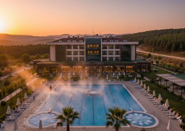 Afyondaki Oruçoğlu Termal Otele ailecek gittiniz mi? Çocuklu ailelerin yorumları önemli.